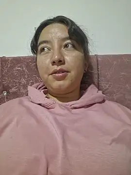 Snapshot of annyaparis chatting on March 27, 2026, 1:11 am annyaparis online show from March 27, 2026, 1:11 am