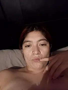 RoxxxMTZ online show from December 22, 2025, 11:18 am