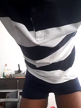 Snapshot of DUCKxdee chatting on November 12, 2025, 12:38 pm DUCKxdee online show from November 12, 2025, 12:38 pm