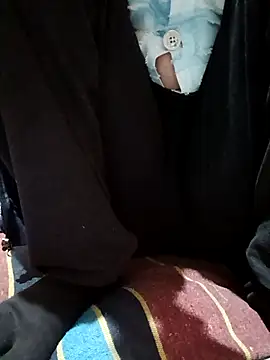 LOVE-VIKA online show from November 23, 2025, 1:27 am