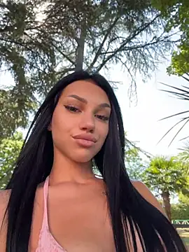 ilariea girl online show from July 3, 2026, 1:28 pm