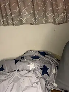 kumatan3434 online show from October 31, 2025, 12:28 pm