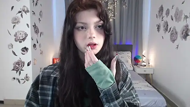 MileyRood online show from October 6, 2025, 11:13 pm