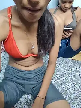 Unique girls90 online show from June 27, 2026, 12:22 pm