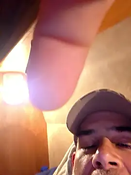 DeeBestEver online show from November 26, 2025, 8:48 am