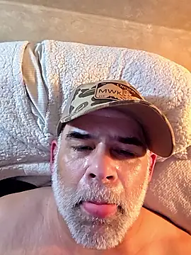 DeeBestEver online show from December 22, 2025, 2:36 pm