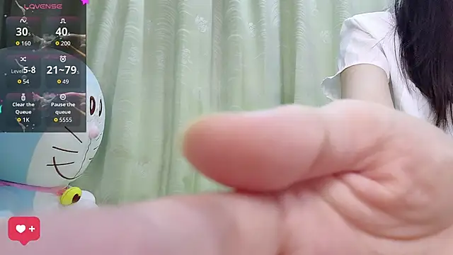 Snapshot of kindbee chatting on October 26, 2025, 9:37 am kindbee online show from October 26, 2025, 9:37 am