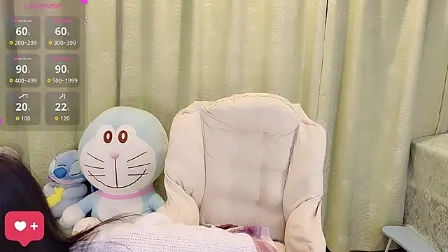 Snapshot of kindbee chatting on November 13, 2025, 11:31 am kindbee online show from November 13, 2025, 11:31 am