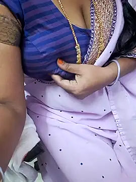 Snapshot of Tamil_Ammani chatting on November 9, 2025, 4:27 pm Tamil Ammani online show from November 9, 2025, 4:27 pm