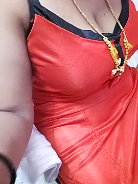 Snapshot of Tamil_Ammani chatting on November 18, 2025, 8:35 pm Tamil Ammani online show from November 18, 2025, 8:35 pm