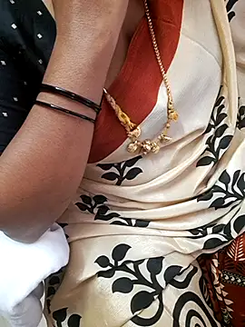 Snapshot of Tamil_Ammani chatting on November 23, 2025, 5:18 am Tamil Ammani online show from November 23, 2025, 5:18 am