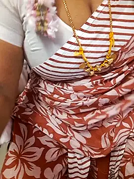 Snapshot of Tamil_Ammani chatting on November 28, 2025, 1:52 am Tamil Ammani online show from November 28, 2025, 1:52 am