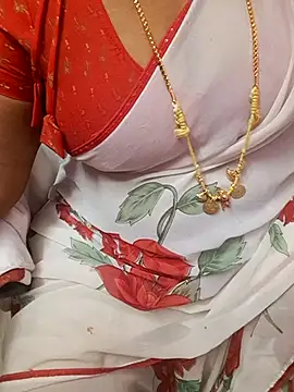 Snapshot of Tamil_Ammani chatting on December 13, 2025, 7:53 pm Tamil Ammani online show from December 13, 2025, 7:53 pm