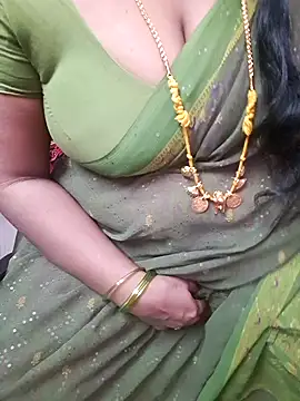 Snapshot of Tamil_Ammani chatting on December 18, 2025, 6:03 pm Tamil Ammani online show from December 18, 2025, 6:03 pm