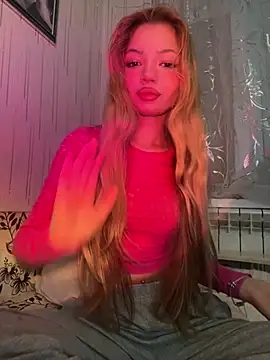  Siennaaa  online show from March 14, 2026, 9:53 pm