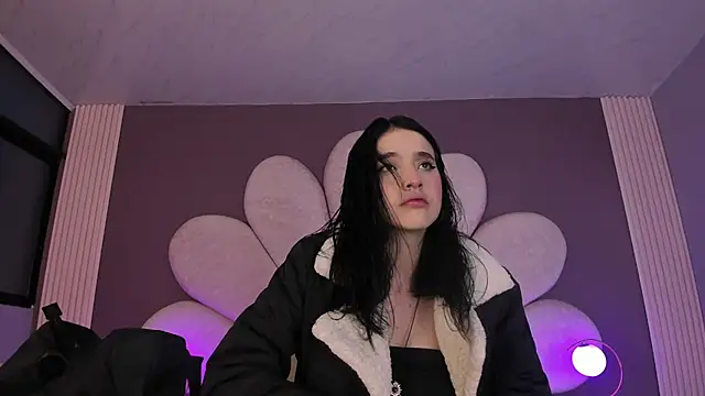 MeganR  online show from February 2, 2026, 11:09 am