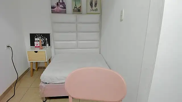 Snapshot of amyalvarez chatting on February 15, 2026, 3:20 pm amyalvarez online show from February 15, 2026, 3:20 pm