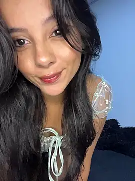 SaraMistick online show from November 18, 2025, 10:41 am