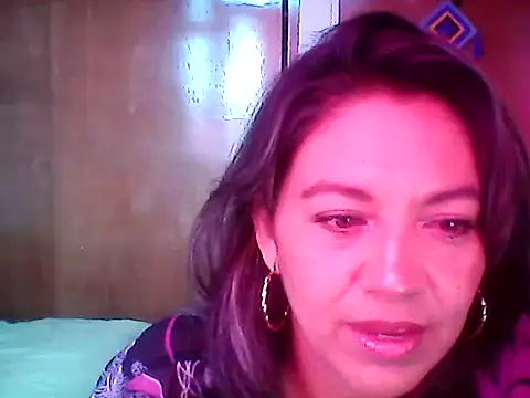 XxAntonellaxxx online show from December 18, 2025, 4:35 pm