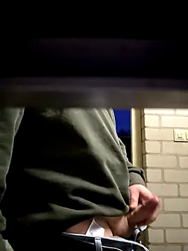 hot-brabo online show from December 20, 2025, 6:59 pm