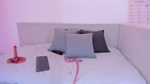 Snapshot of Samara_hale chatting on December 3, 2025, 8:40 pm Samara hale online show from December 3, 2025, 8:40 pm