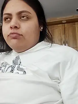 MayaCurvy online show from October 25, 2025, 4:09 am