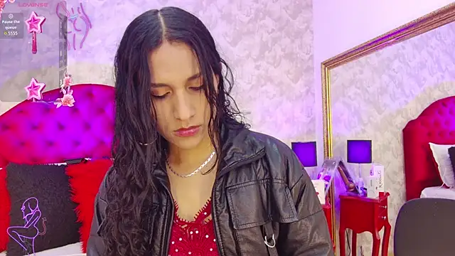 Setsuna St online show from December 16, 2025, 3:28 pm