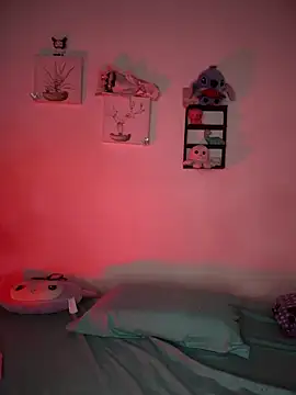 Solaangel  online show from October 22, 2025, 2:01 am