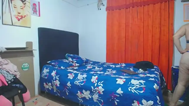 Snapshot of Meloncillo_and_Babyliss99 chatting on March 3, 2026, 12:17 am Meloncillo and Babyliss99 online show from March 3, 2026, 12:17 am