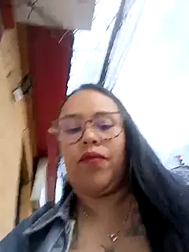 Italia 12 online show from November 25, 2025, 9:15 pm