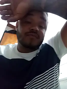 Snapshot of NatanSouza03 chatting on October 1, 2025, 10:38 pm NatanSouza03 online show from October 1, 2025, 10:38 pm