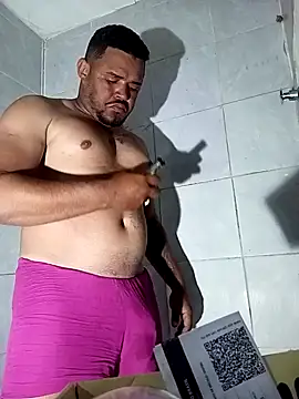 Snapshot of NatanSouza03 chatting on October 10, 2025, 7:46 pm NatanSouza03 online show from October 10, 2025, 7:46 pm