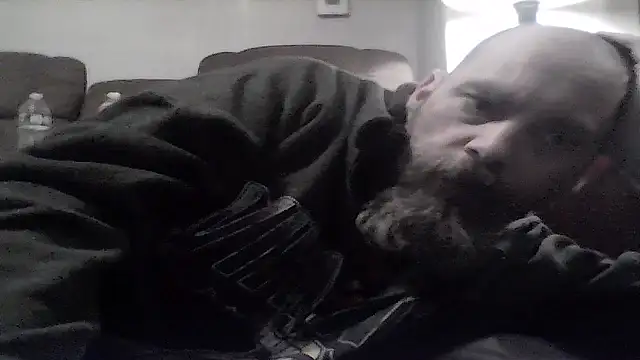 Snapshot of crazyheratic8 chatting on January 17, 2026, 1:32 am crazyheratic8 online show from January 17, 2026, 1:32 am