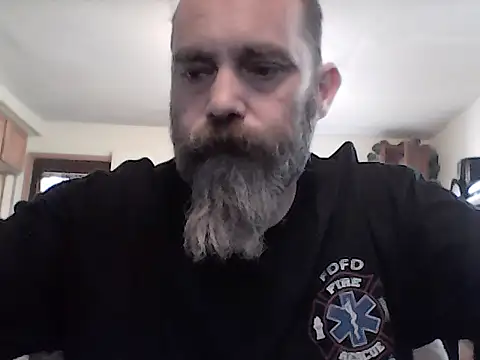 Snapshot of crazyheratic8 chatting on February 16, 2026, 10:28 pm crazyheratic8 online show from February 16, 2026, 10:28 pm