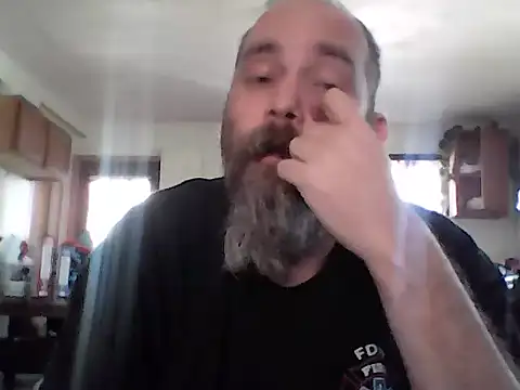 Snapshot of crazyheratic8 chatting on February 18, 2026, 6:26 pm crazyheratic8 online show from February 18, 2026, 6:26 pm