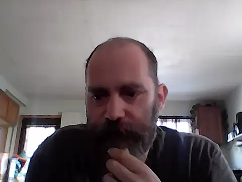 Snapshot of crazyheratic8 chatting on February 22, 2026, 2:26 pm crazyheratic8 online show from February 22, 2026, 2:26 pm