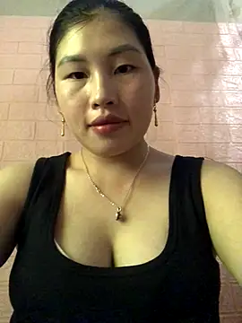 Snapshot of Stella-cute chatting on October 3, 2025, 5:26 am Stella-cute online show from October 3, 2025, 5:26 am