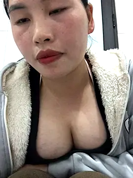 Snapshot of Stella-cute chatting on November 11, 2025, 9:42 am Stella-cute online show from November 11, 2025, 9:42 am