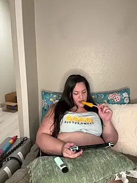 BrattyKrystal online show from October 4, 2025, 1:14 am