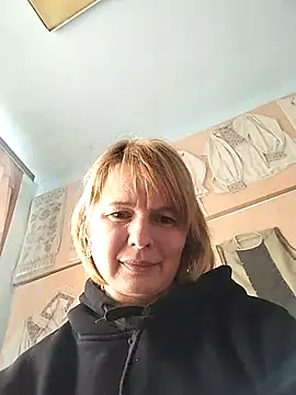 Snapshot of Masha412111 chatting on April 20, 2026, 9:01 am Masha412111 online show from April 20, 2026, 9:01 am