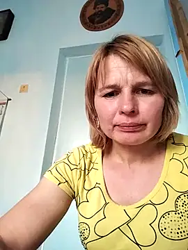 Snapshot of Masha412111 chatting on May 5, 2026, 5:21 pm Masha412111 online show from May 5, 2026, 5:21 pm
