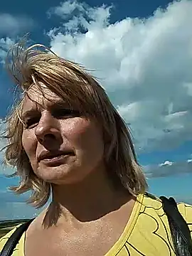 Masha412111 online show from July 12, 2026, 1:57 pm