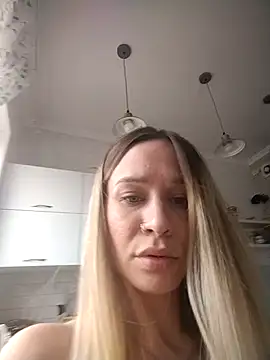 Snapshot of Anita_Delicious chatting on April 13, 2026, 1:38 pm Anita Delicious online show from April 13, 2026, 1:38 pm