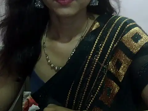 Snapshot of Laila_Cute chatting on May 22, 2026, 3:28 pm Laila Cute online show from May 22, 2026, 3:28 pm