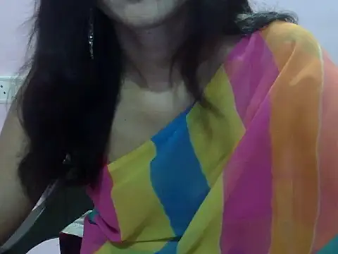 Snapshot of Laila_Cute chatting on June 12, 2026, 4:00 am Laila Cute online show from June 12, 2026, 4:00 am