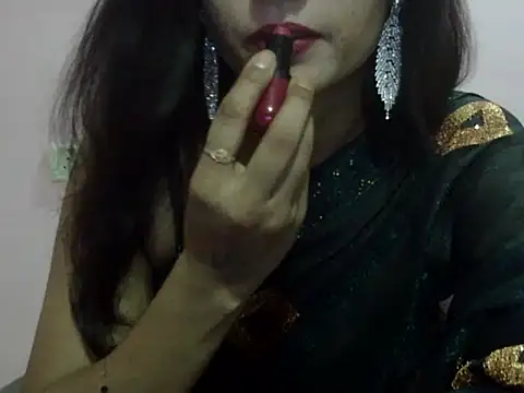 Snapshot of Laila_Cute chatting on June 12, 2026, 4:06 pm Laila Cute online show from June 12, 2026, 4:06 pm