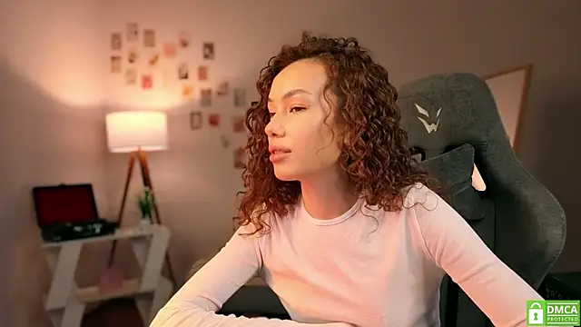 branchwithflowerss online show from October 10, 2025, 11:53 am