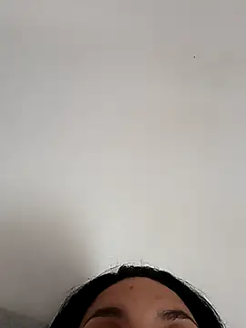 Saradasexy online show from April 3, 2026, 3:21 pm