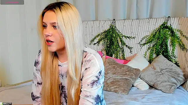 Malisha kiss online show from October 25, 2025, 9:28 am