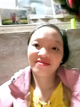 Snapshot of Minkine022 chatting on November 7, 2025, 12:05 pm Minkine022 online show from November 7, 2025, 12:05 pm